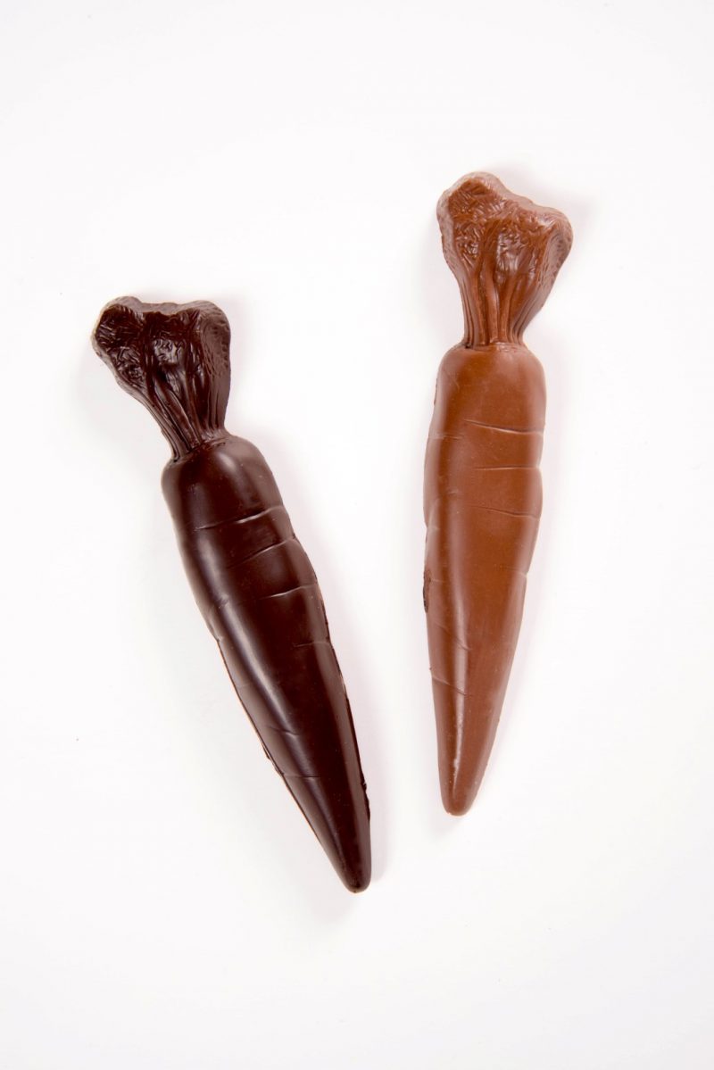 Large Chocolate Carrots